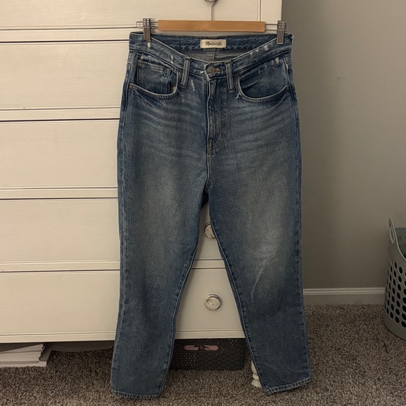 Madewell the Mom Jean in Melva Wash - Picture 3 of 5